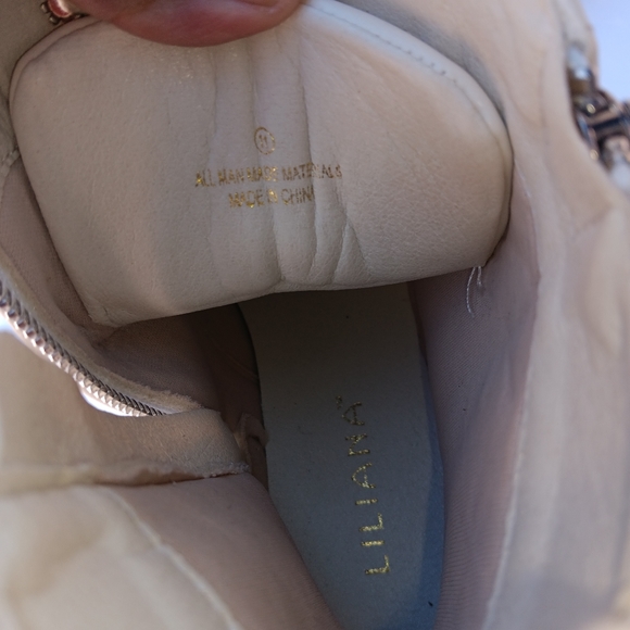 Shoes - Picture 7 of 7